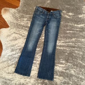 5/$25 DO Low Rise Bootcut Jeans - sz 27